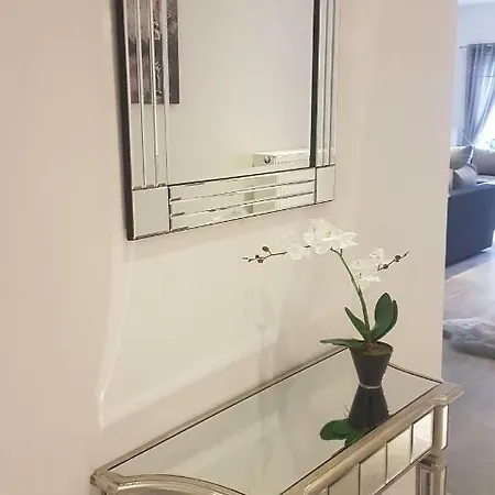 Deluxe *